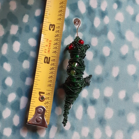 Handcrafted Wire Lizard Desk Ornament w/Beads - Picture 5 of 8